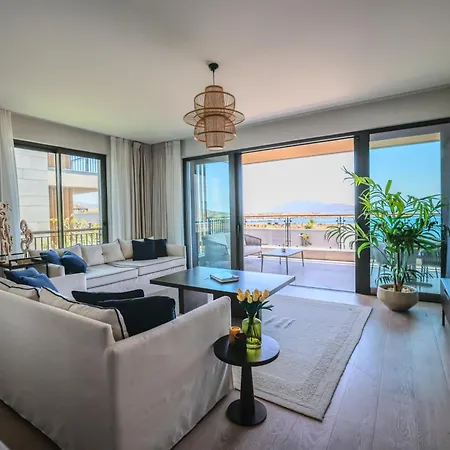 1-Bedroom Seafront Flat With Hotel Amenities * Bodrum