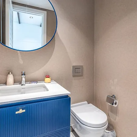 1-Bedroom Seafront Flat With Hotel Amenities Bodrum