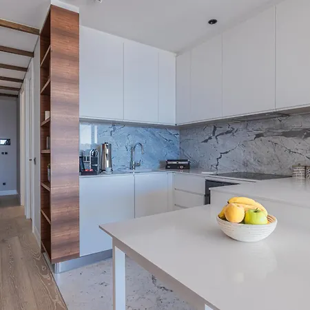 Apartment 1-Bedroom Seafront Flat With Hotel Amenities Bodrum